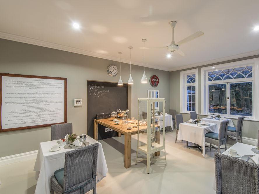 ซัมเมอร์วูดเกสท์เฮาส์ Bed & Breakfast สเตลเลนบอช ภายนอก รูปภาพ