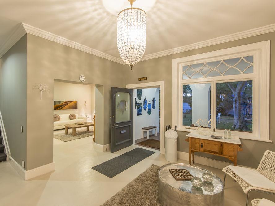 ซัมเมอร์วูดเกสท์เฮาส์ Bed & Breakfast สเตลเลนบอช ภายนอก รูปภาพ