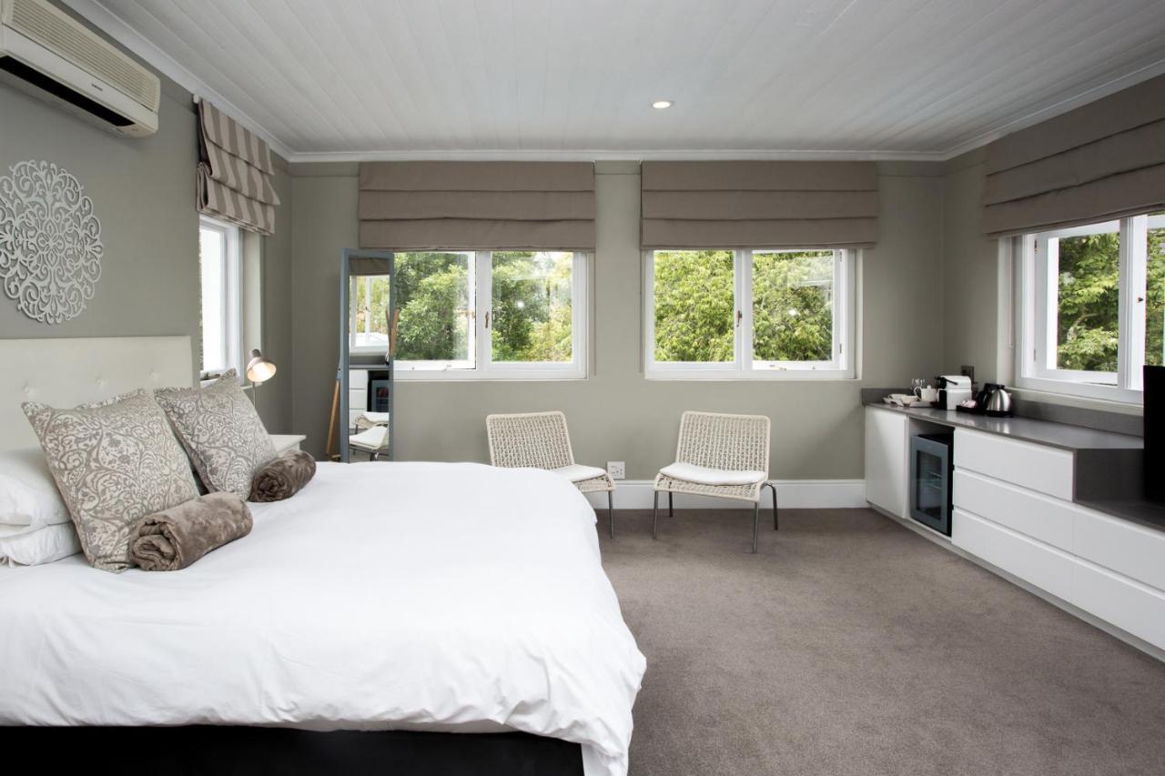 ซัมเมอร์วูดเกสท์เฮาส์ Bed & Breakfast สเตลเลนบอช ภายนอก รูปภาพ