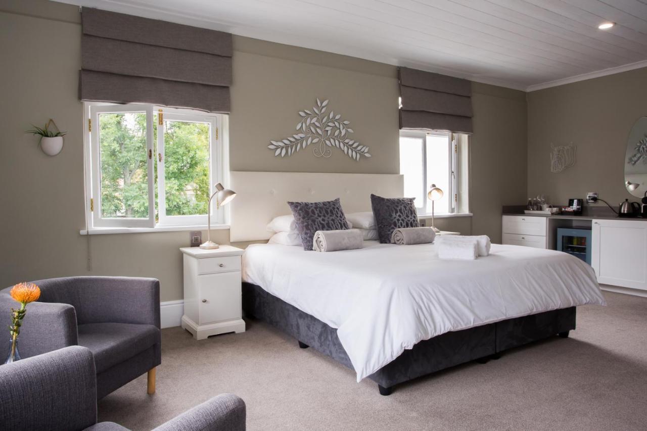 ซัมเมอร์วูดเกสท์เฮาส์ Bed & Breakfast สเตลเลนบอช ภายนอก รูปภาพ